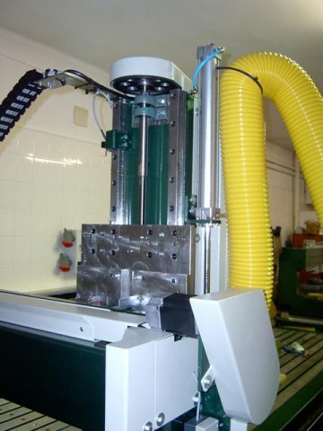 3 tengelyes CNC marógép4