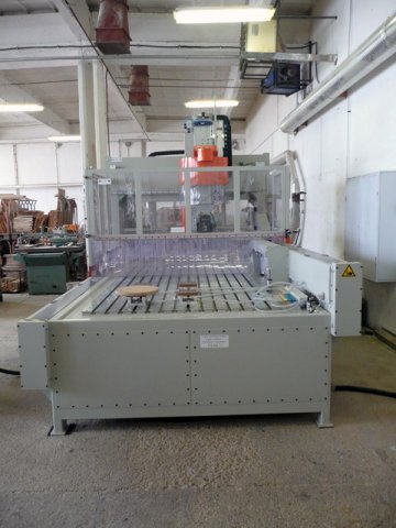 5 tengelyes szerszámcserés CNC maró4