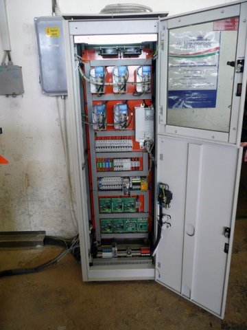 5 tengelyes szerszámcserés CNC maró7